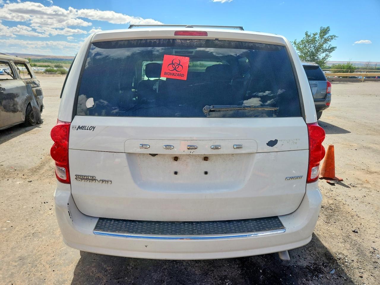 2011 Dodge Grand Caravan Crew - Image 6