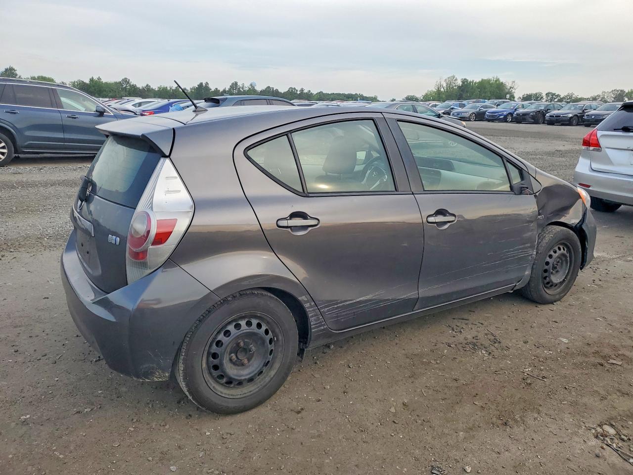 2012 Toyota Prius C Two - Image 3