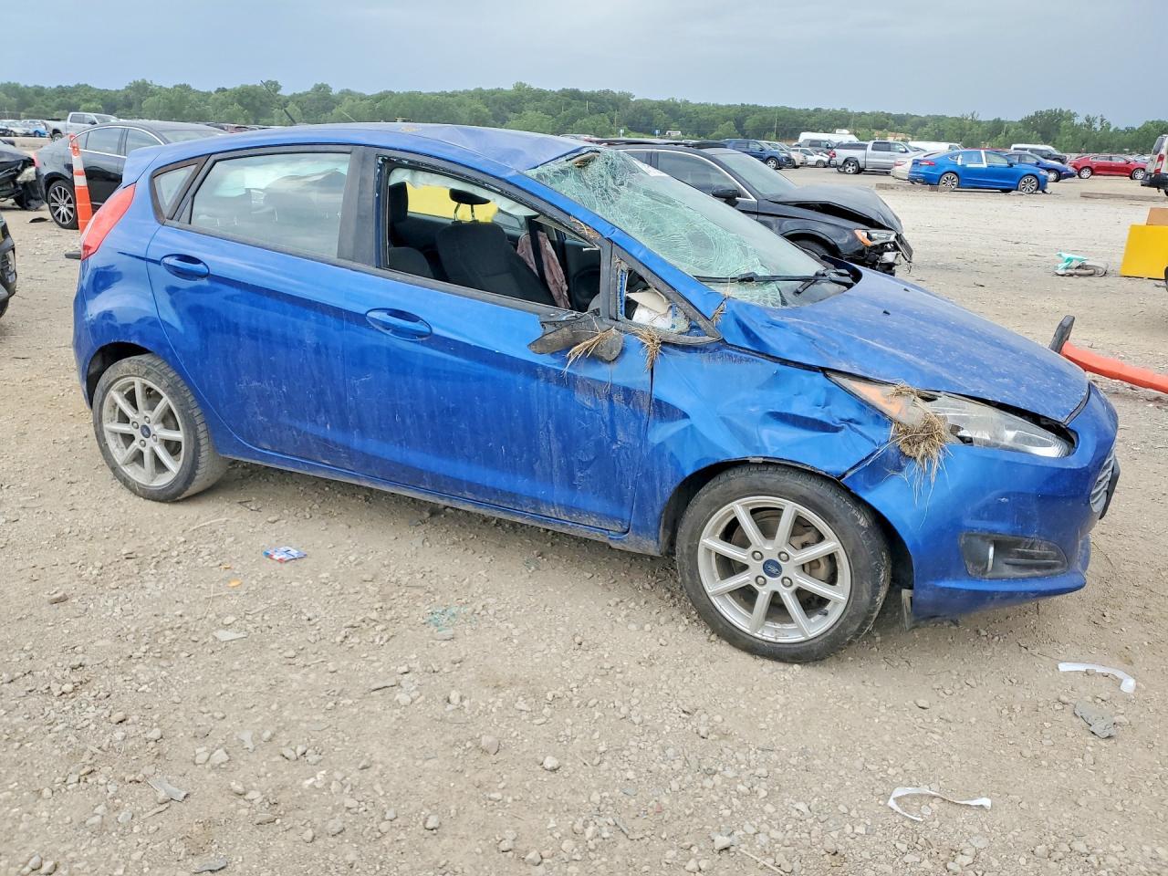 2019 Ford Fiesta Se - Фото 4