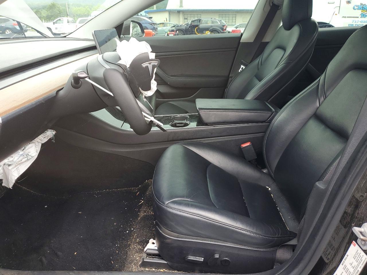 2018 Tesla Model 3 - Фото 7