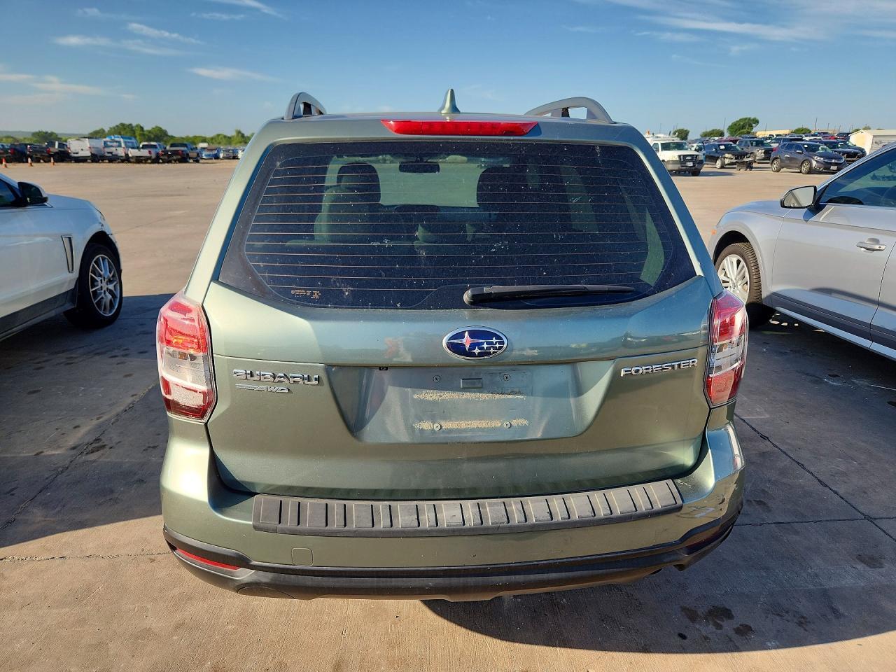 2016 Subaru Forester 2.5I - Image 6