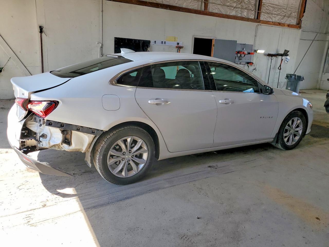 2022 Chevrolet Malibu Lt - Image 3