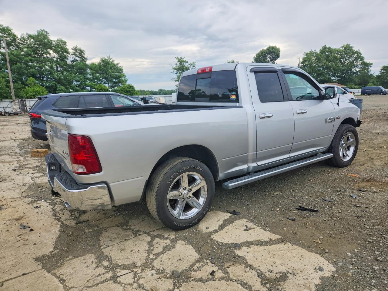 2016 Ram 1500 Slt - Image 3