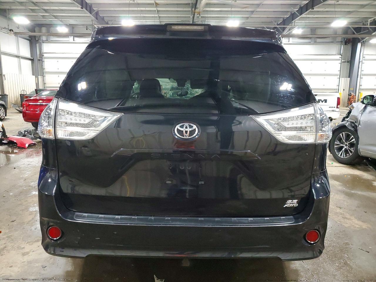 2019 Toyota Sienna Se 7-Passenger - Фото 6
