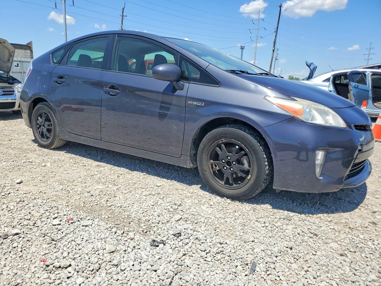 2012 Toyota Prius Three - Фото 4