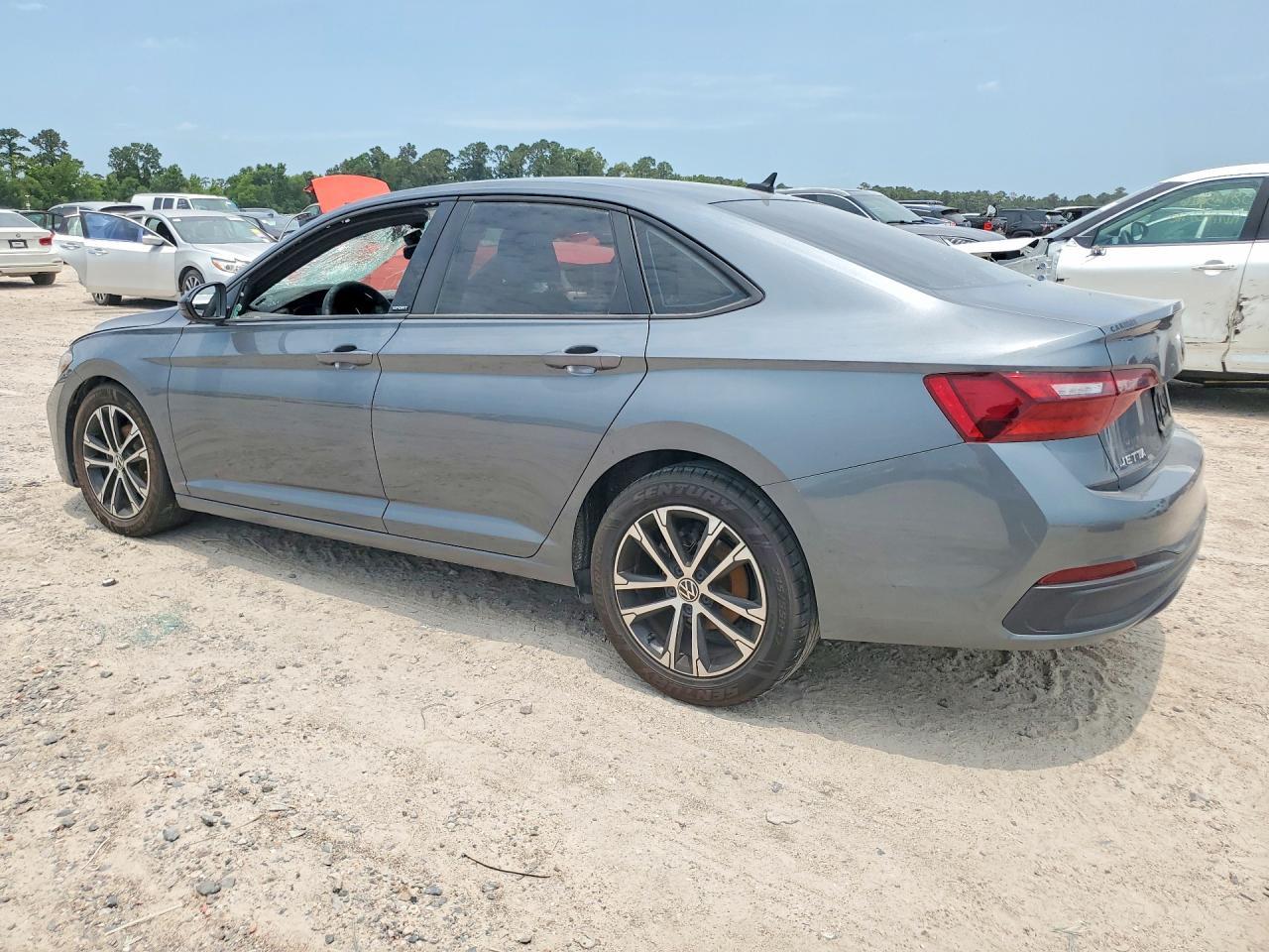 2023 Volkswagen Jetta Sport - Фото 2