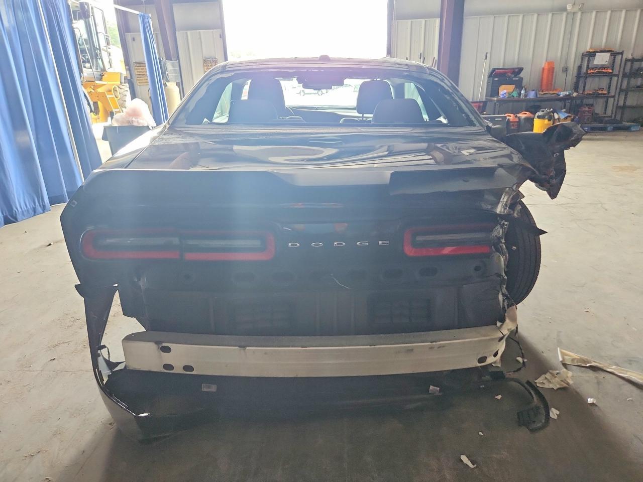 2017 Dodge Challenger Sxt - Image 6