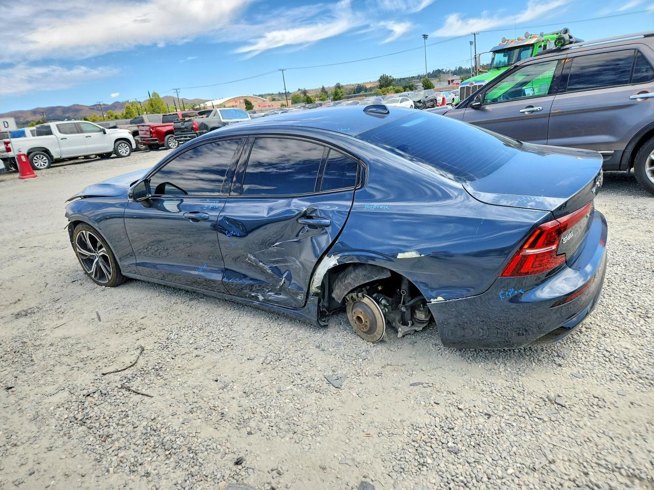 2024 Volvo S60 Plus - Фото 2