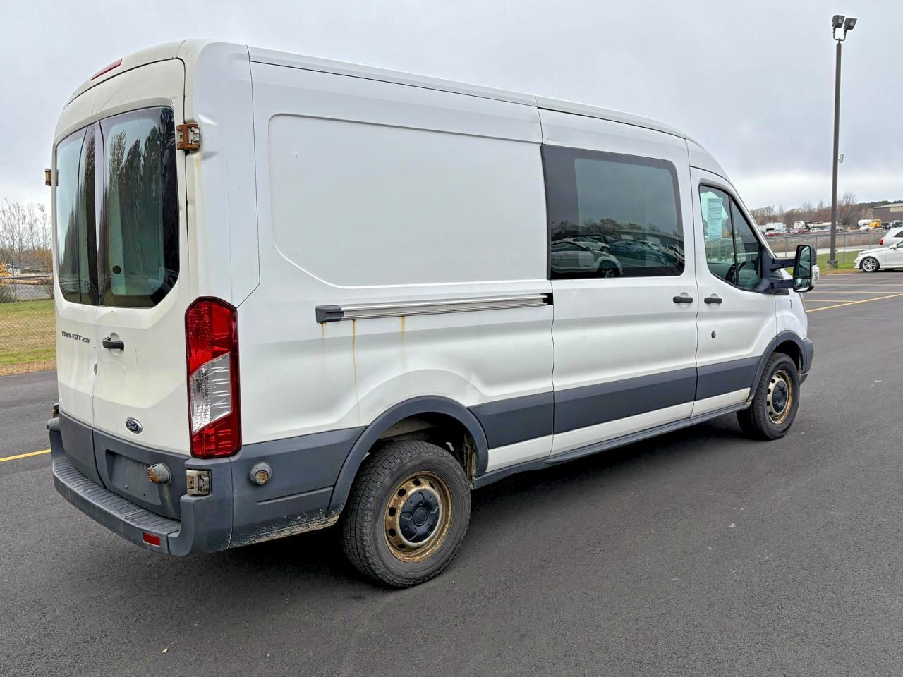 2015 Ford Transit T-250 - Фото 4