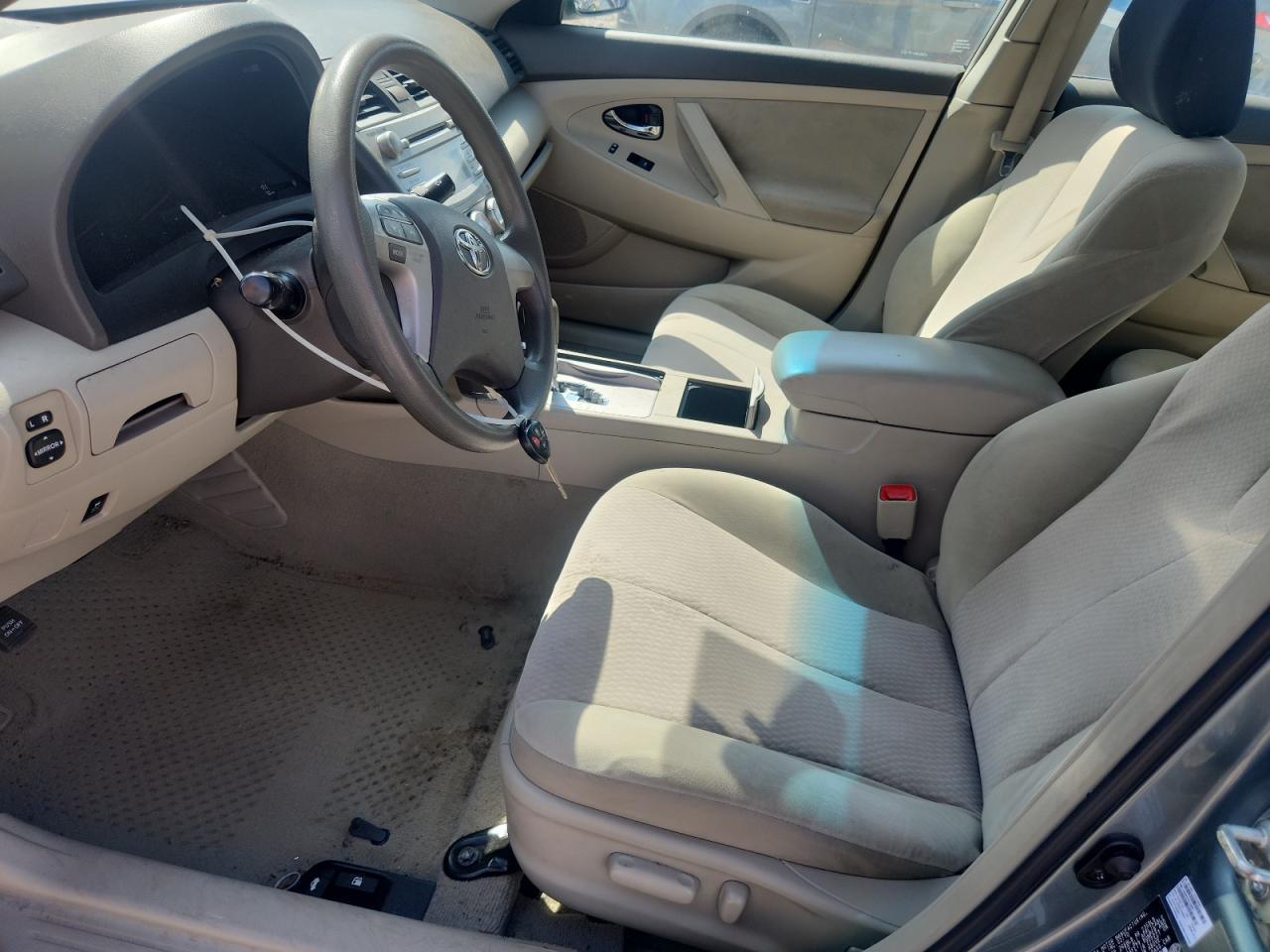 2011 Toyota Camry Le - Фото 7