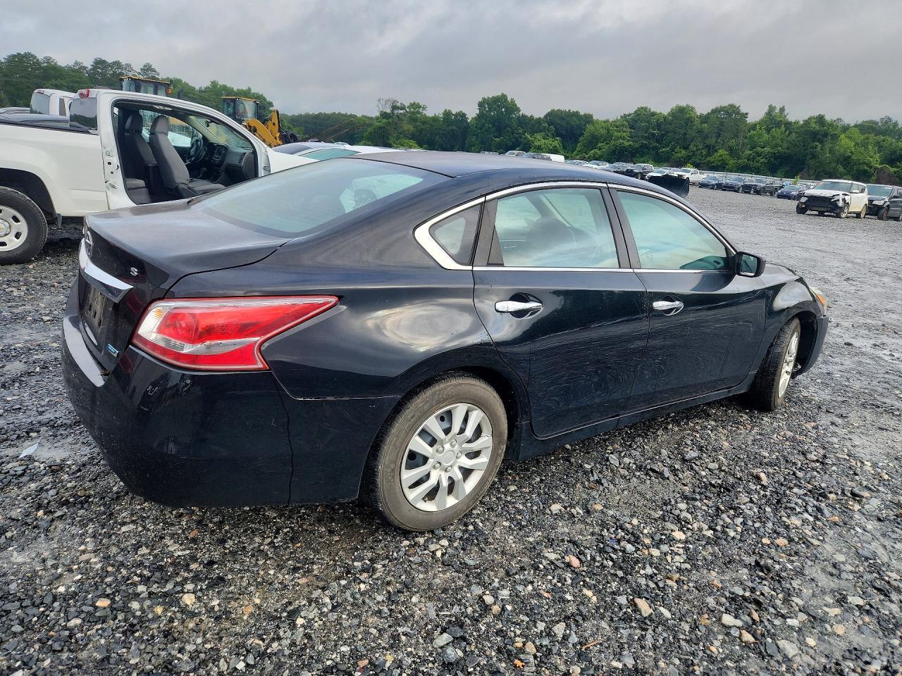 2013 Nissan Altima 2.5 - Image 3