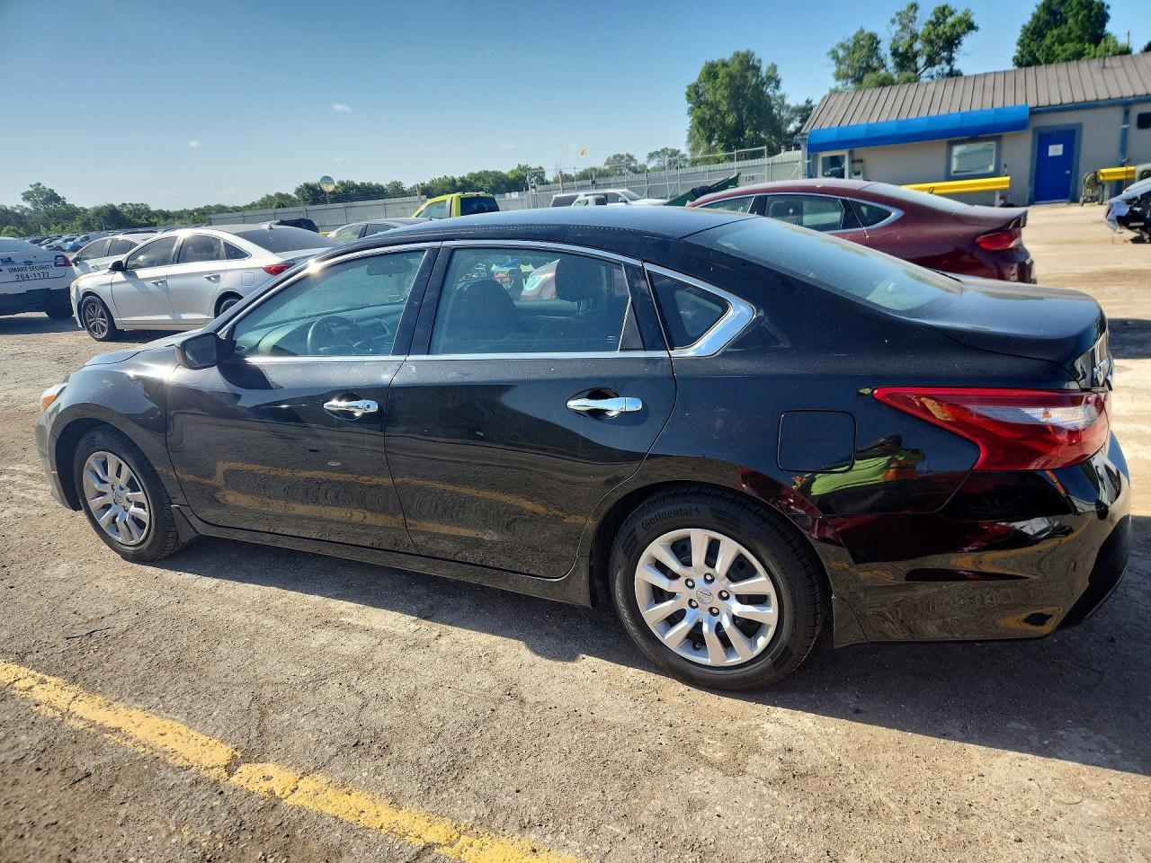 2018 Nissan Altima 2.5 S - Фото 2