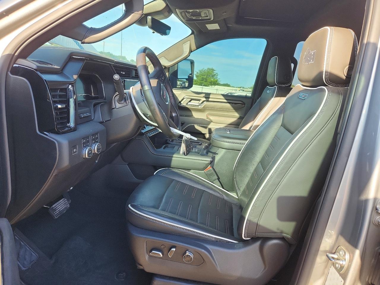 2025 GMC Sierra K2500 At4X - Фото 7