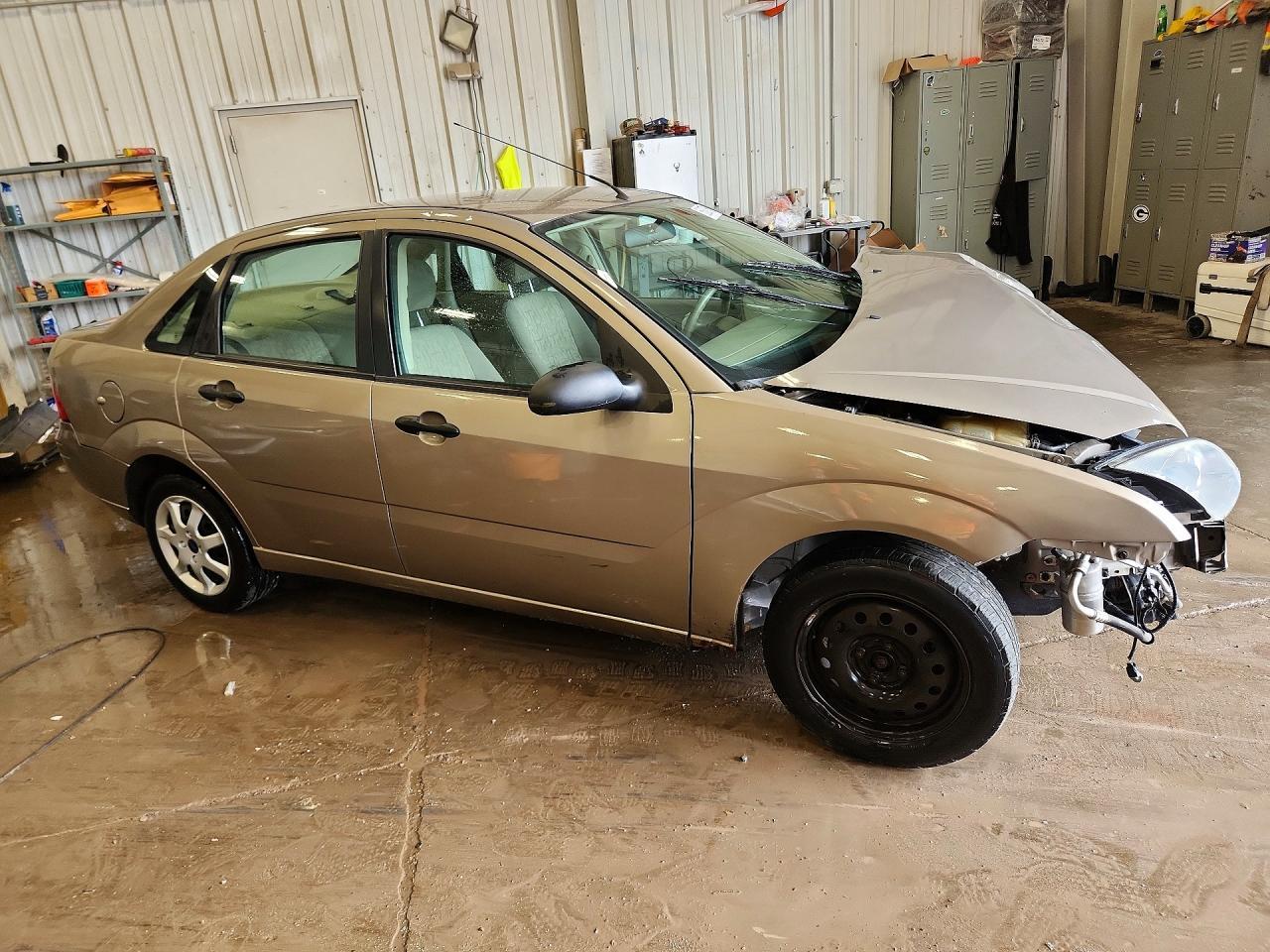 2005 Ford Focus Zx4 - Image 4