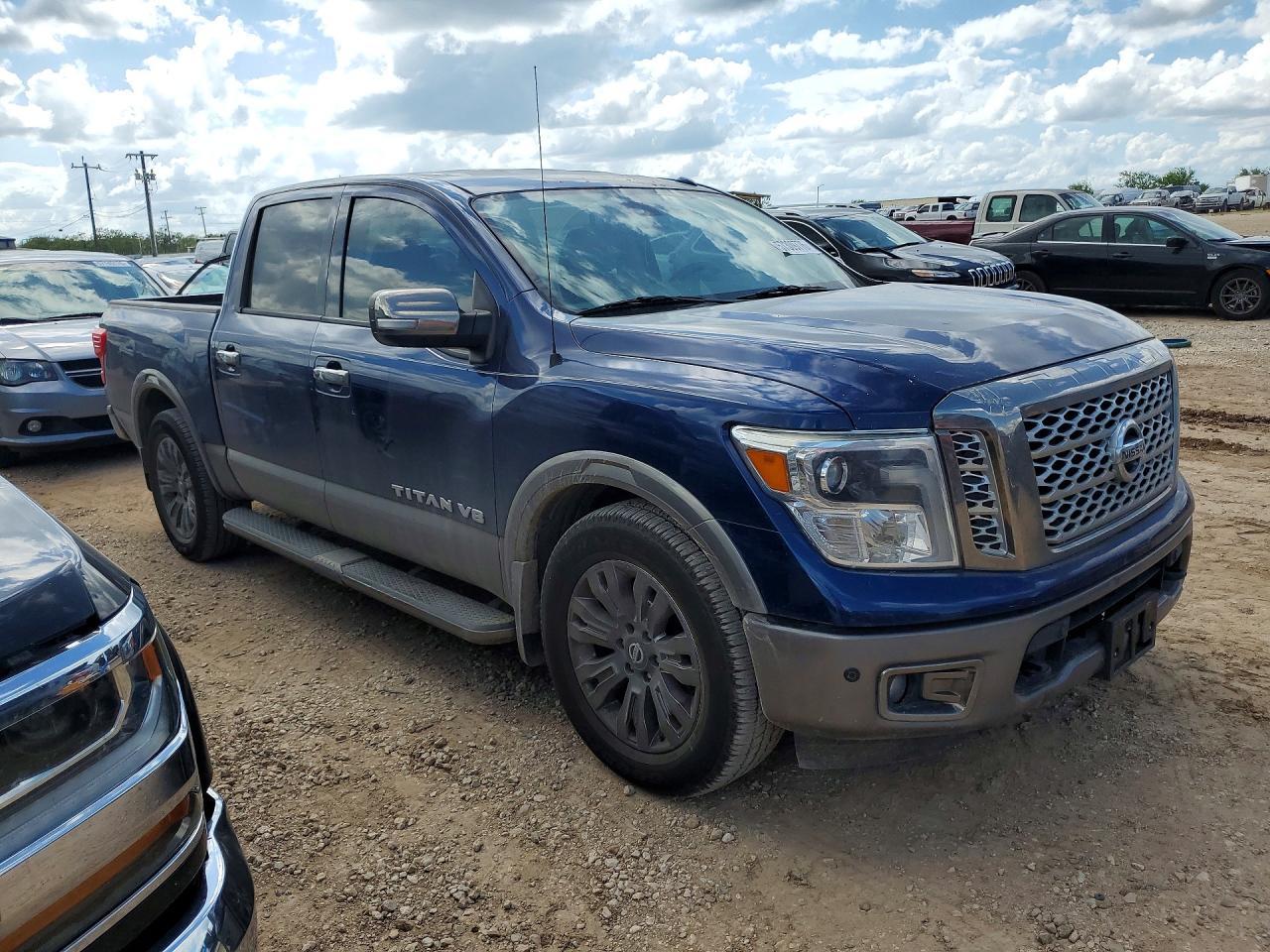2018 Nissan Titan Platinum Reserve - Фото 4