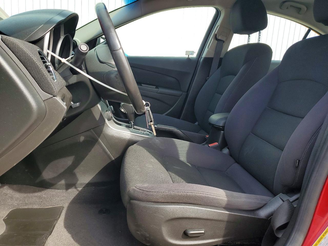 2012 Chevrolet Cruze - Image 7
