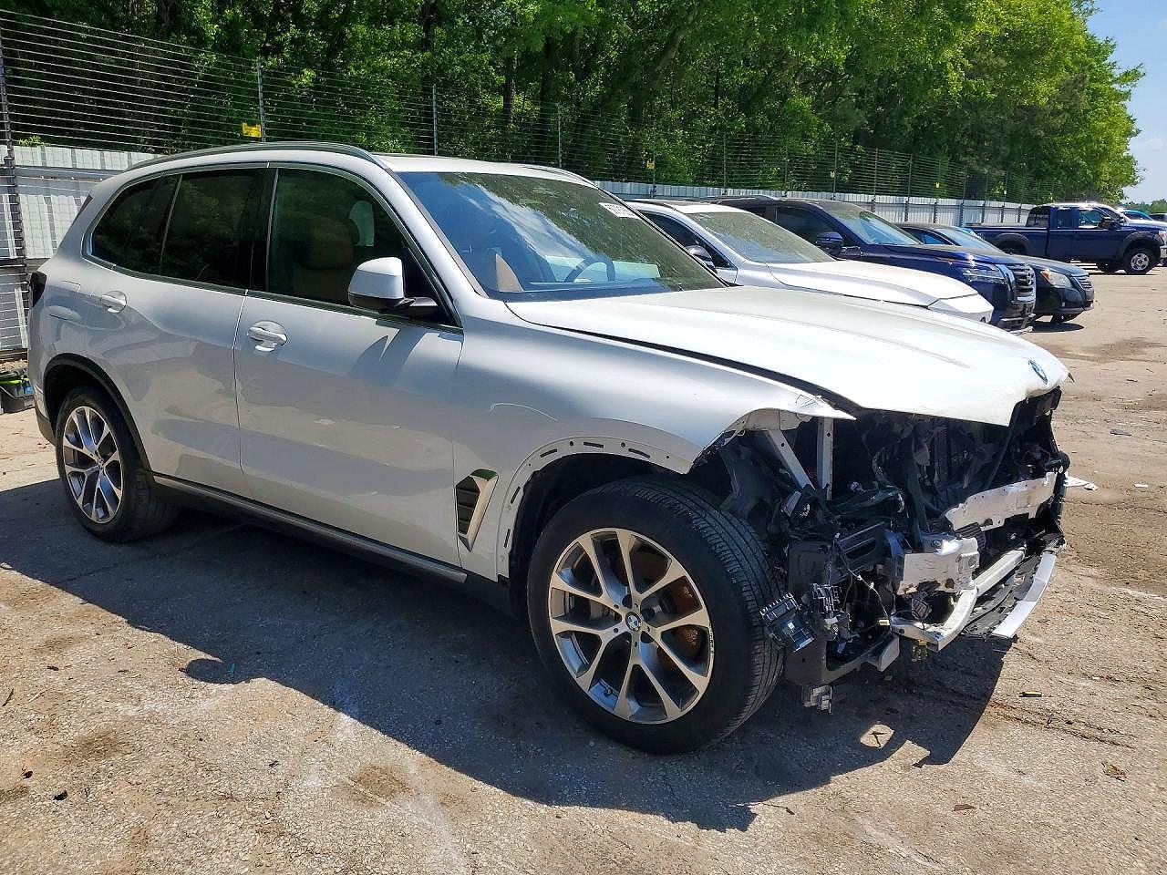 2025 BMW X5 xDrive40I - Фото 4