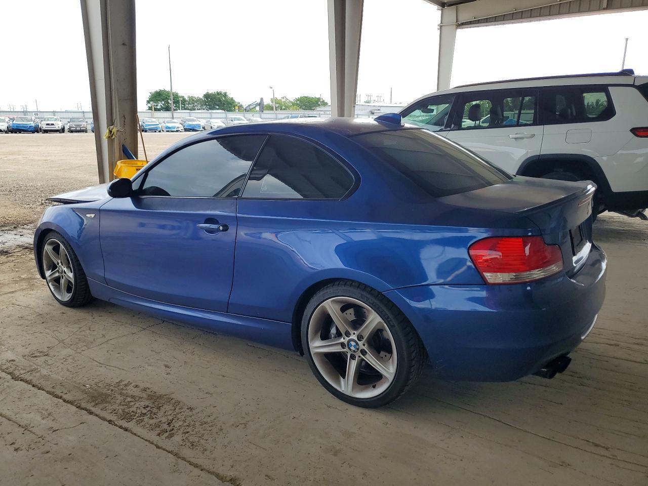 2009 BMW 135 I - Фото 2