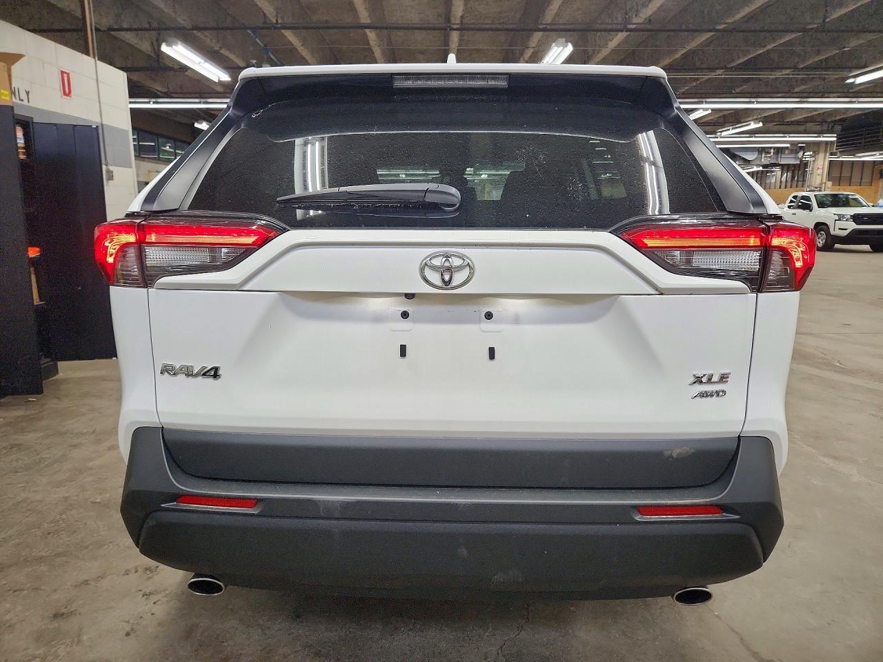 2024 Toyota Rav4 Xle - Image 6