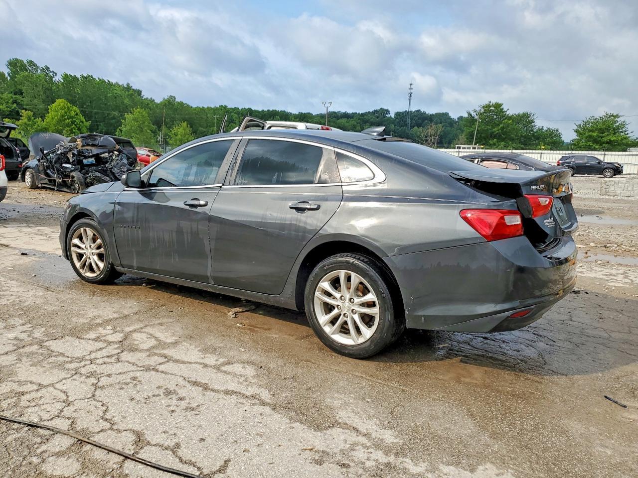 2016 Chevrolet Malibu Lt - Фото 2
