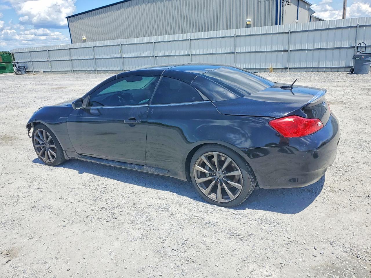 2010 Infiniti G37 Convertible Base - Image 2