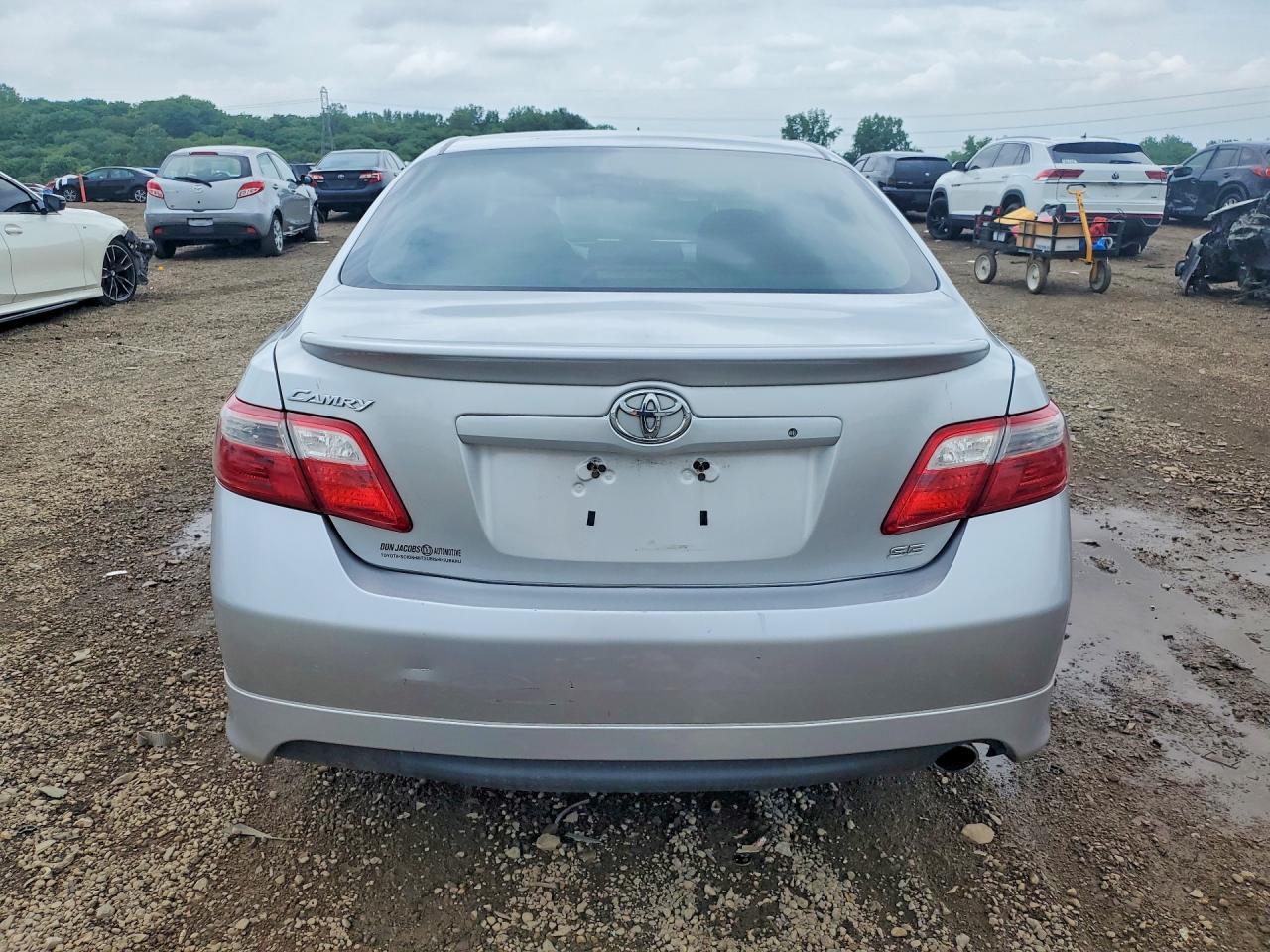 2007 Toyota Camry Se - Фото 6