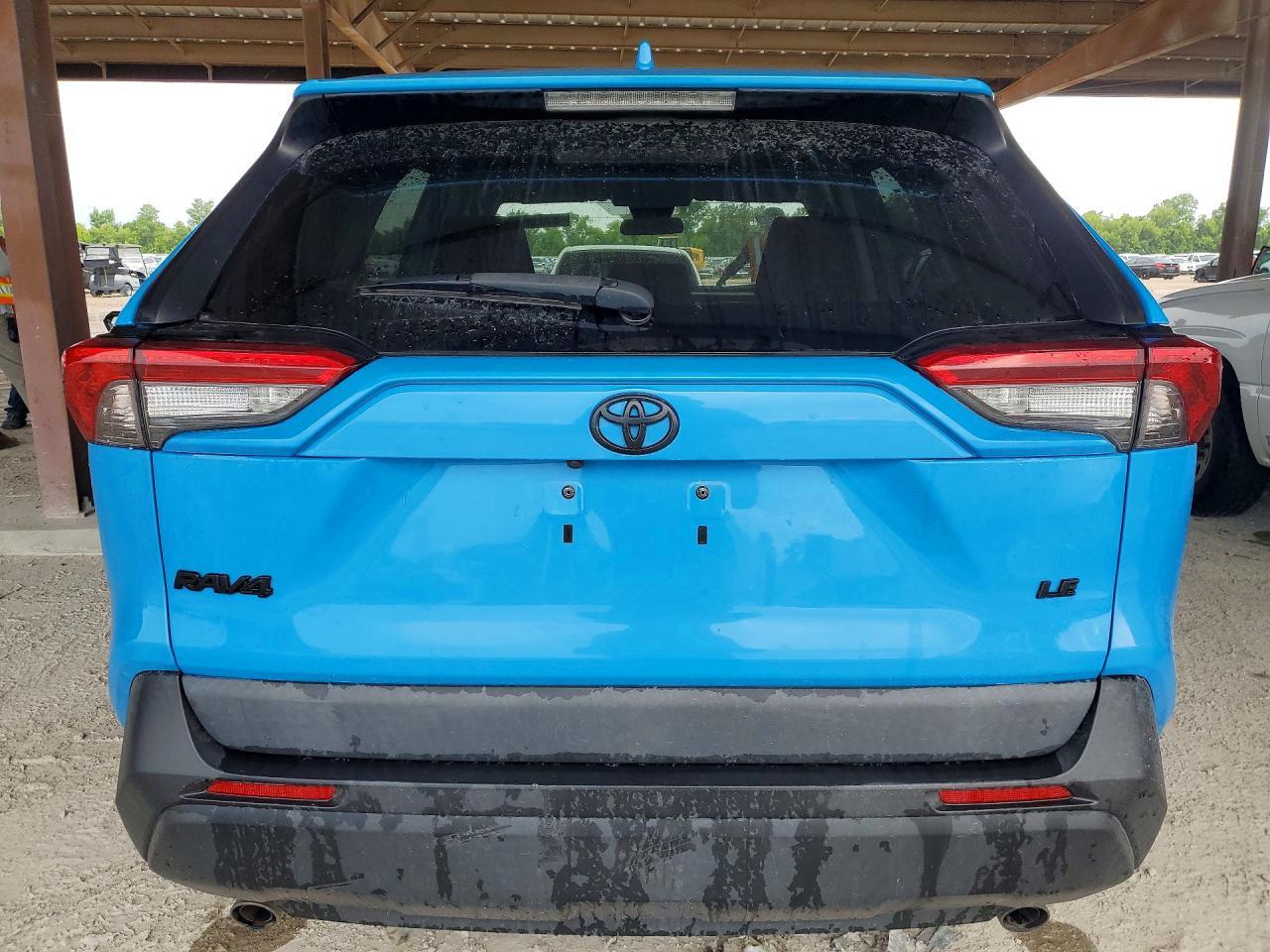 2019 Toyota Rav4 Le - Image 6