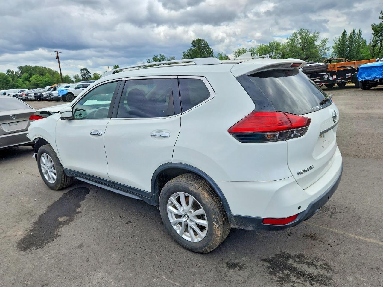 2017 Nissan Rogue Sv - Фото 2