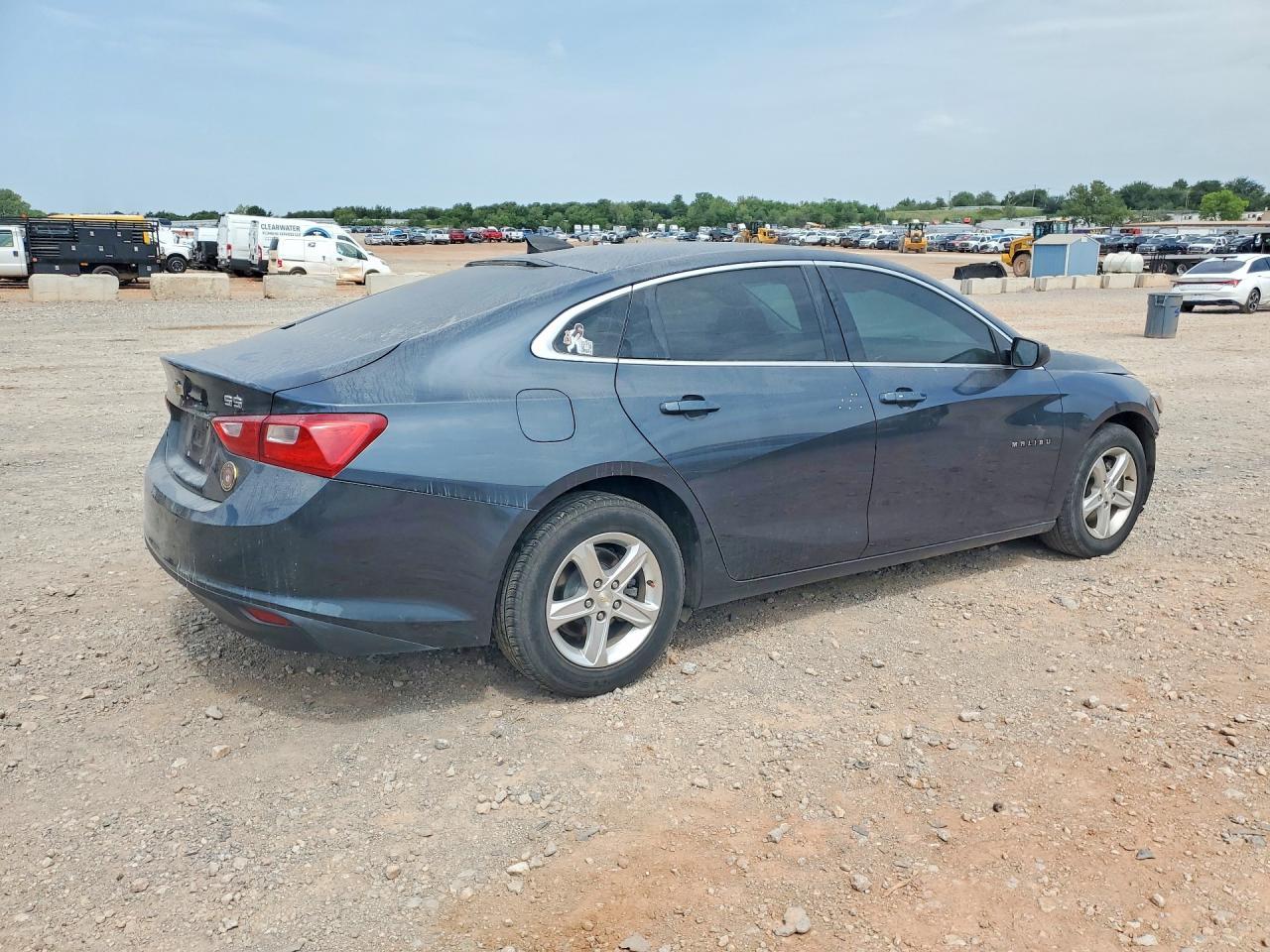 2021 Chevrolet Malibu Ls - Image 3