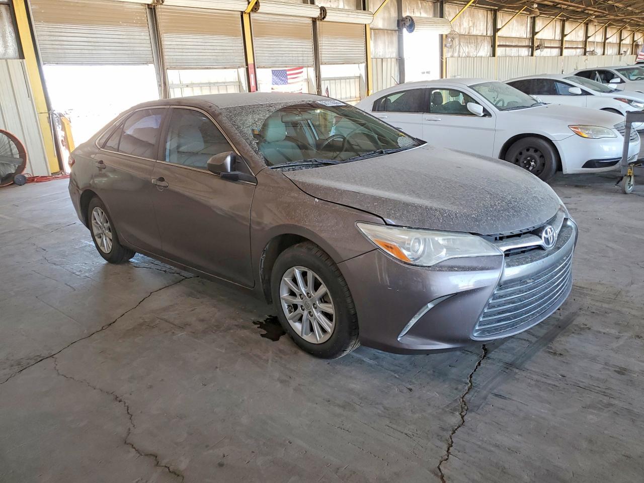2015 Toyota Camry Le - Image 4