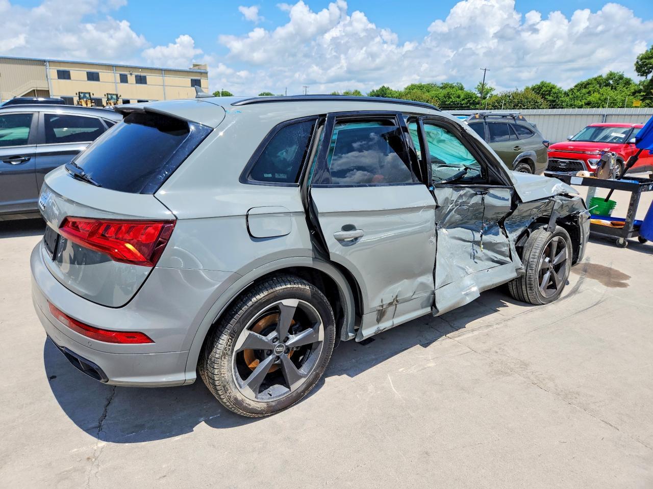 2019 Audi Sq5 Premium Plus - Фото 3