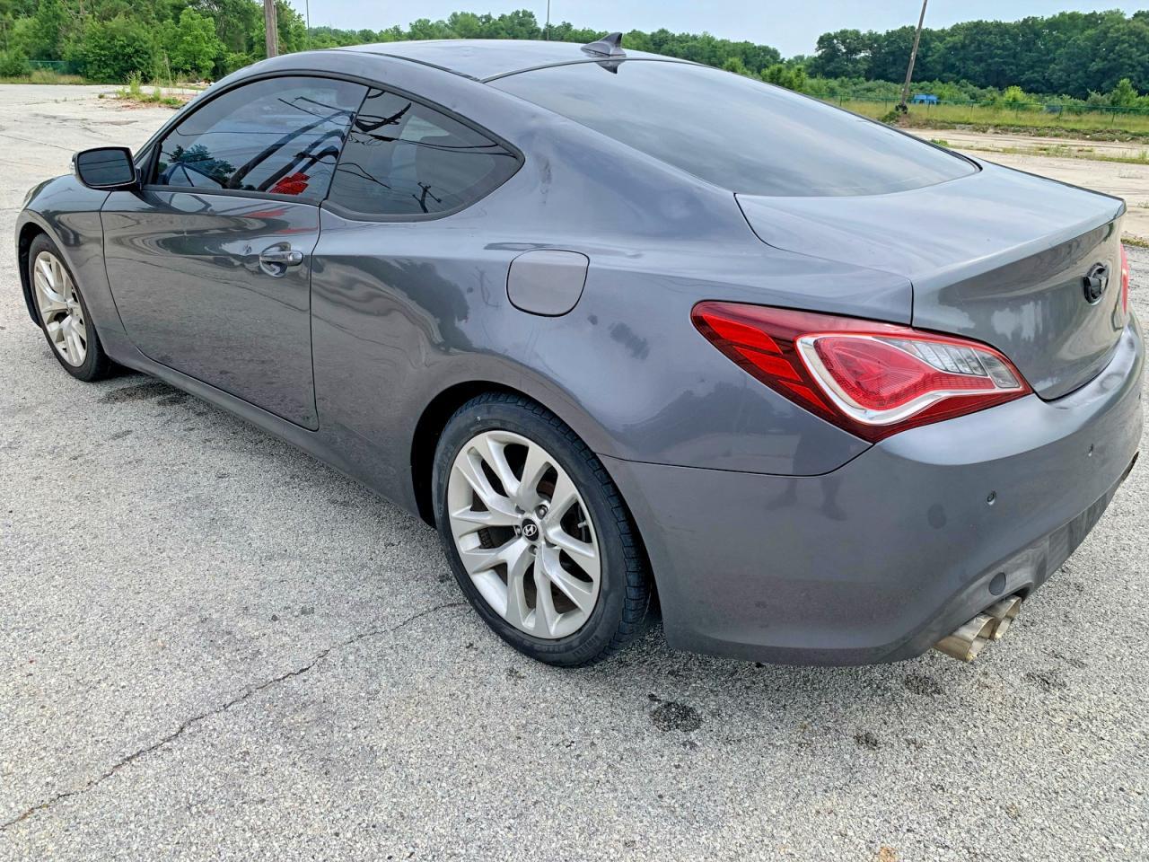 2014 Hyundai Genesis Coupe 3.8 Grand Touring - Фото 3