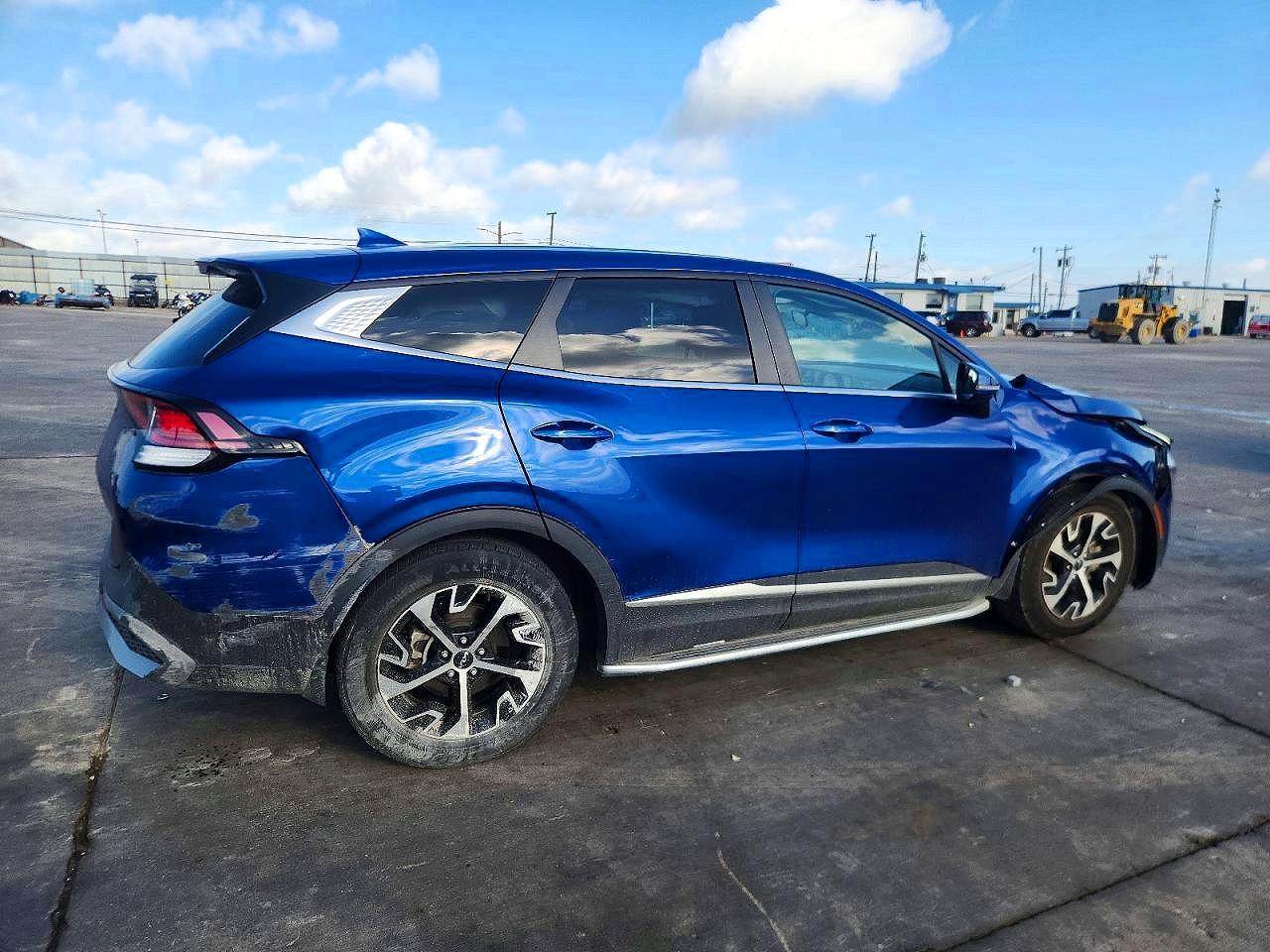 2023 Kia Sportage Ex - Image 3