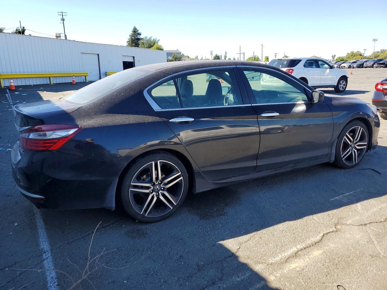 2017 Honda Accord Sport Special Edition - Фото 3