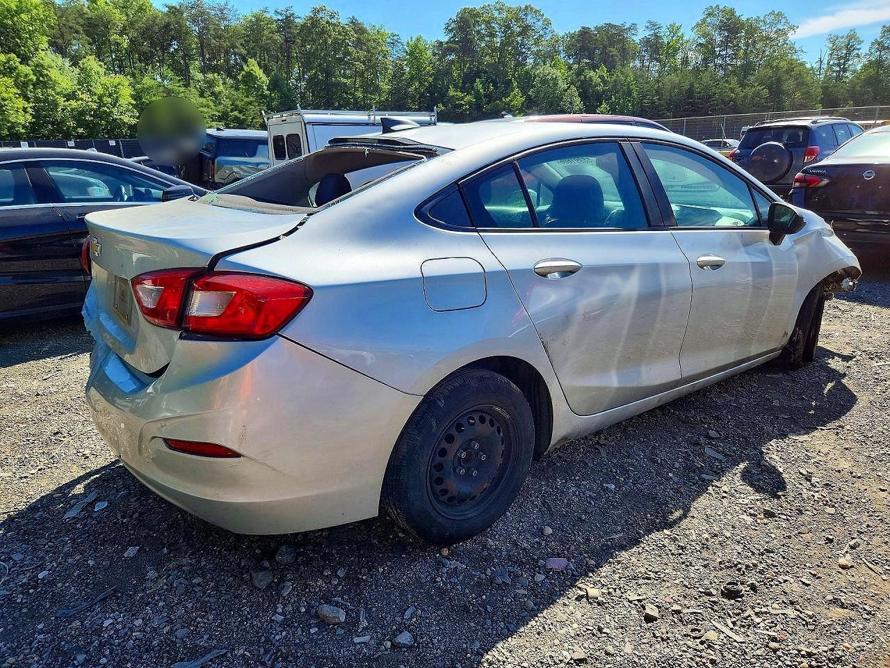 2018 Chevrolet Cruze Ls - Фото 3