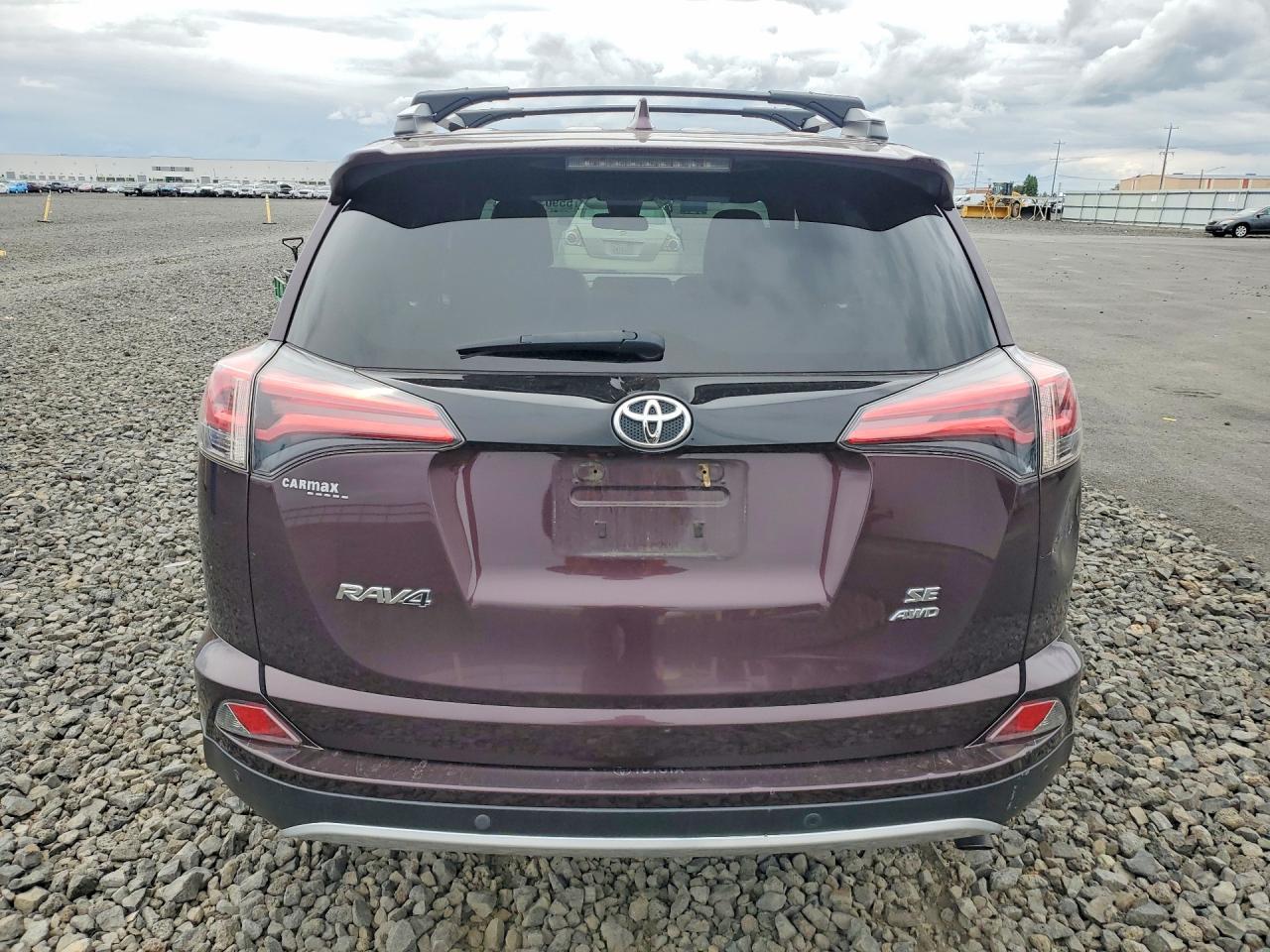 2016 Toyota Rav4 Se - Фото 6