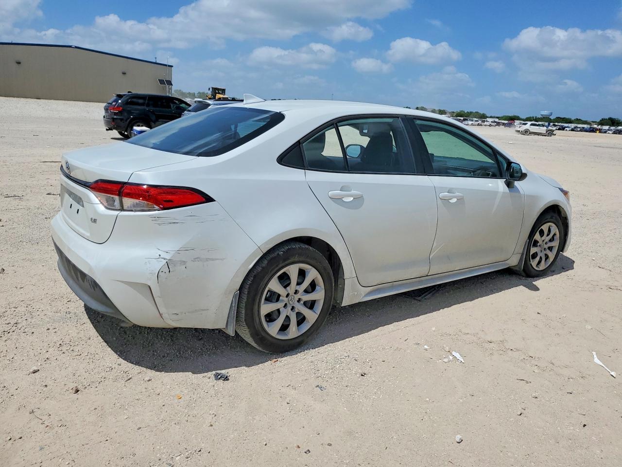 2026 Toyota Corolla Le - Фото 3
