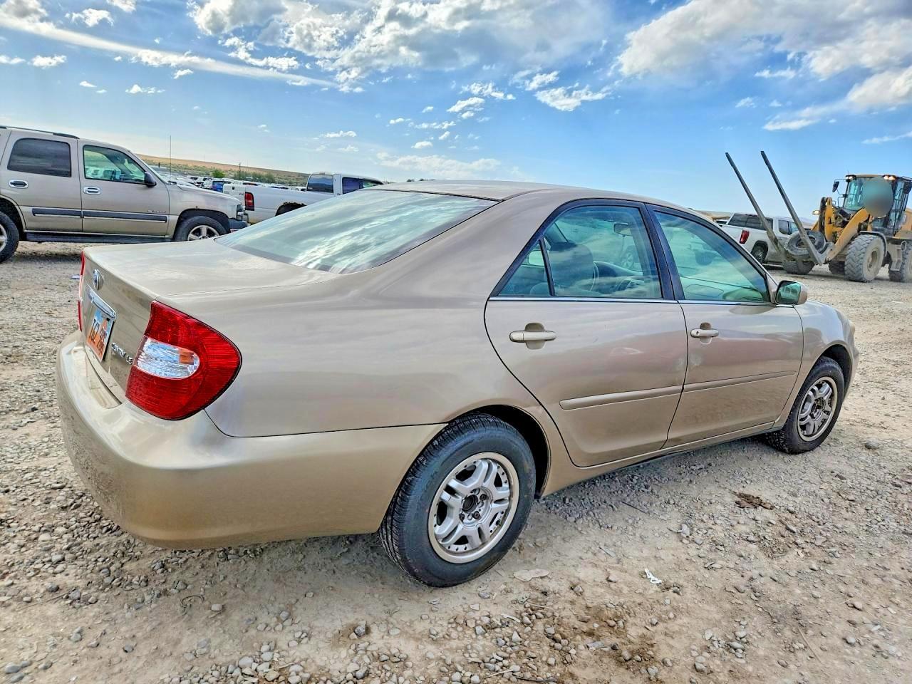 2004 Toyota Camry Le V6 - Фото 3