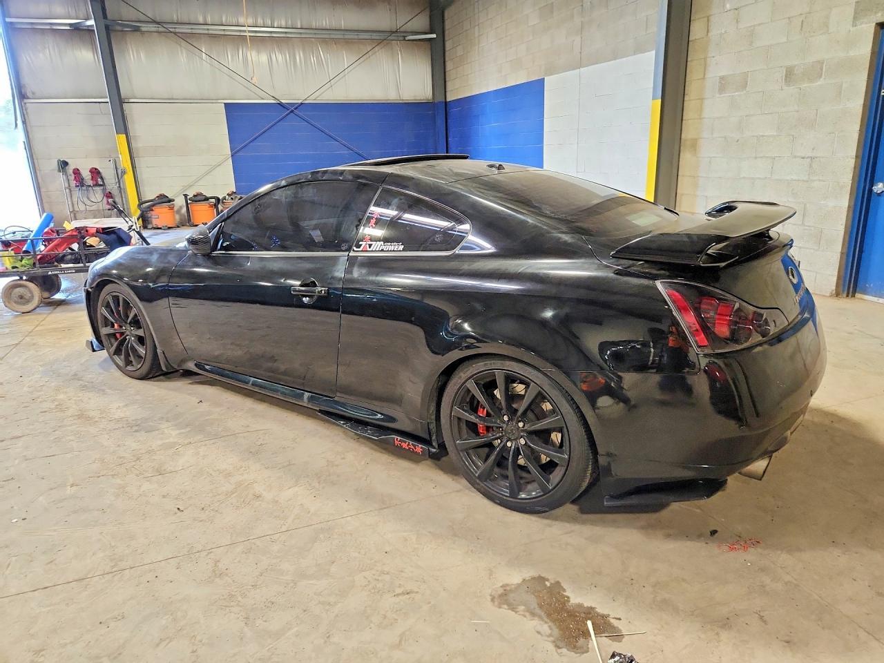 2011 Infiniti G37 Coupe X - Фото 2