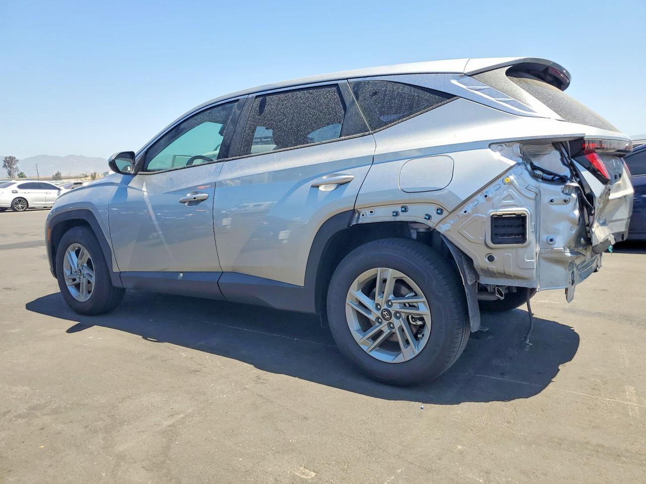 2025 Hyundai Tucson Se - Image 2