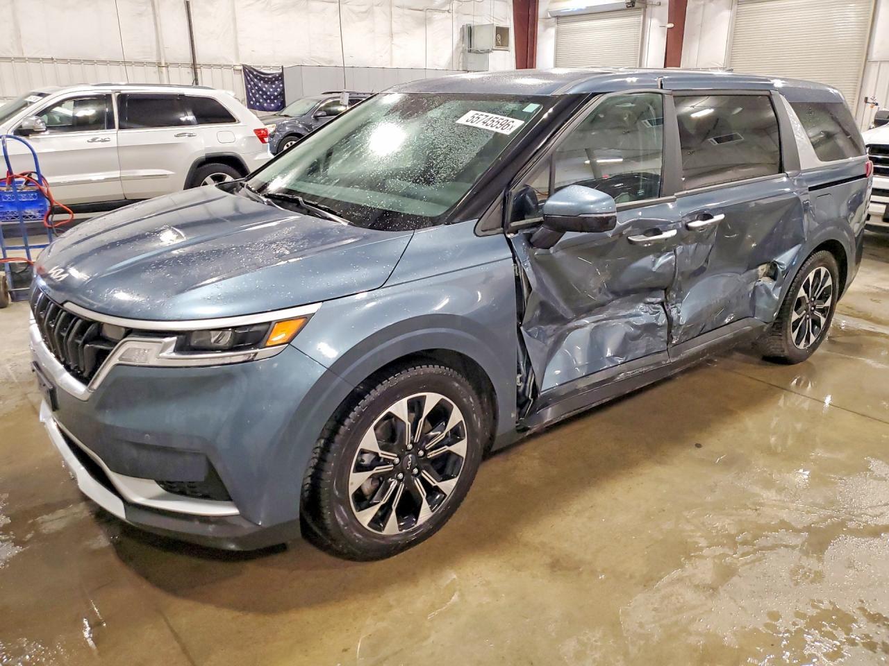 2022 Kia Carnival Ex