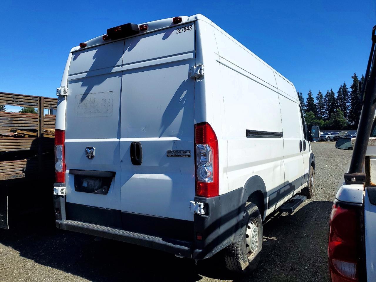 2023 Ram Promaster 2500 Delivery Van - Фото 3
