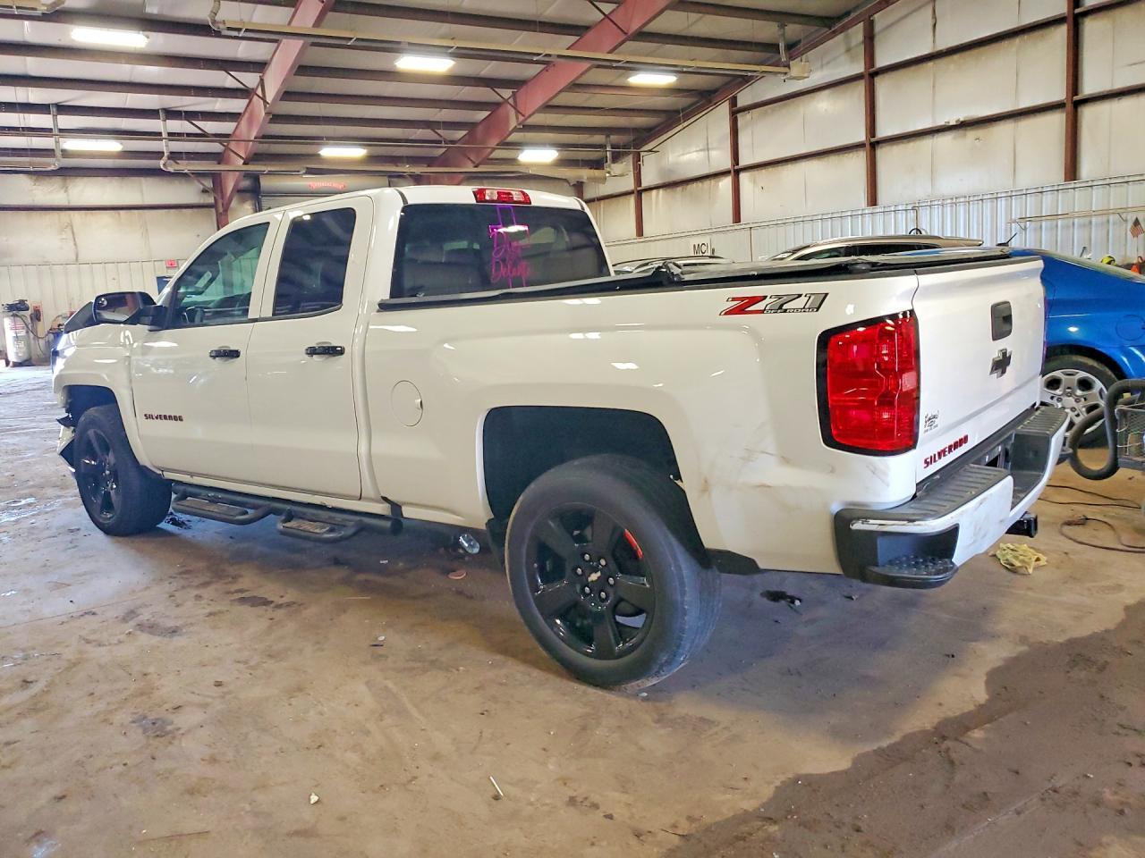 2018 Chevrolet Silverado K1500 Lt - Image 2