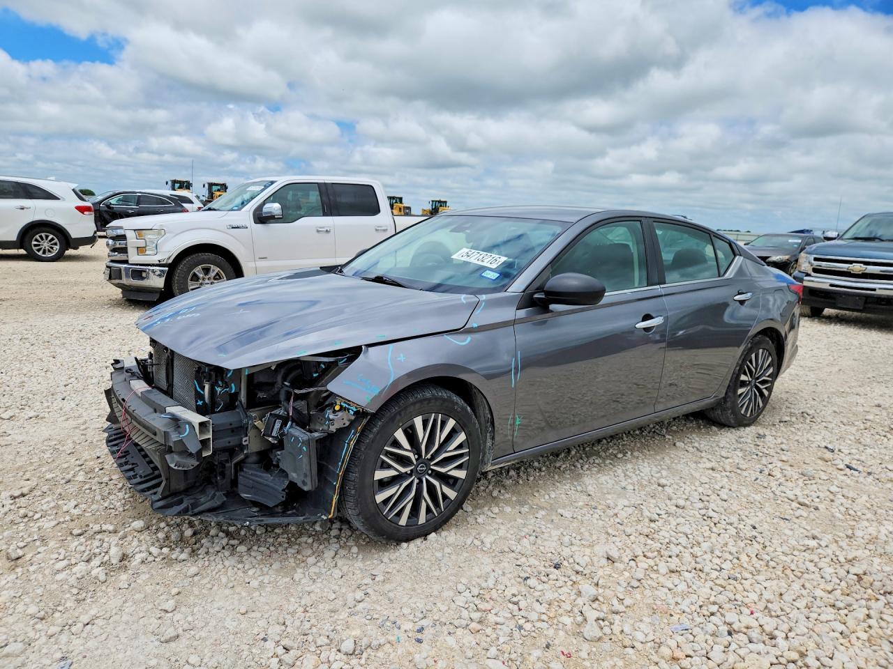 2024 Nissan Altima Sv