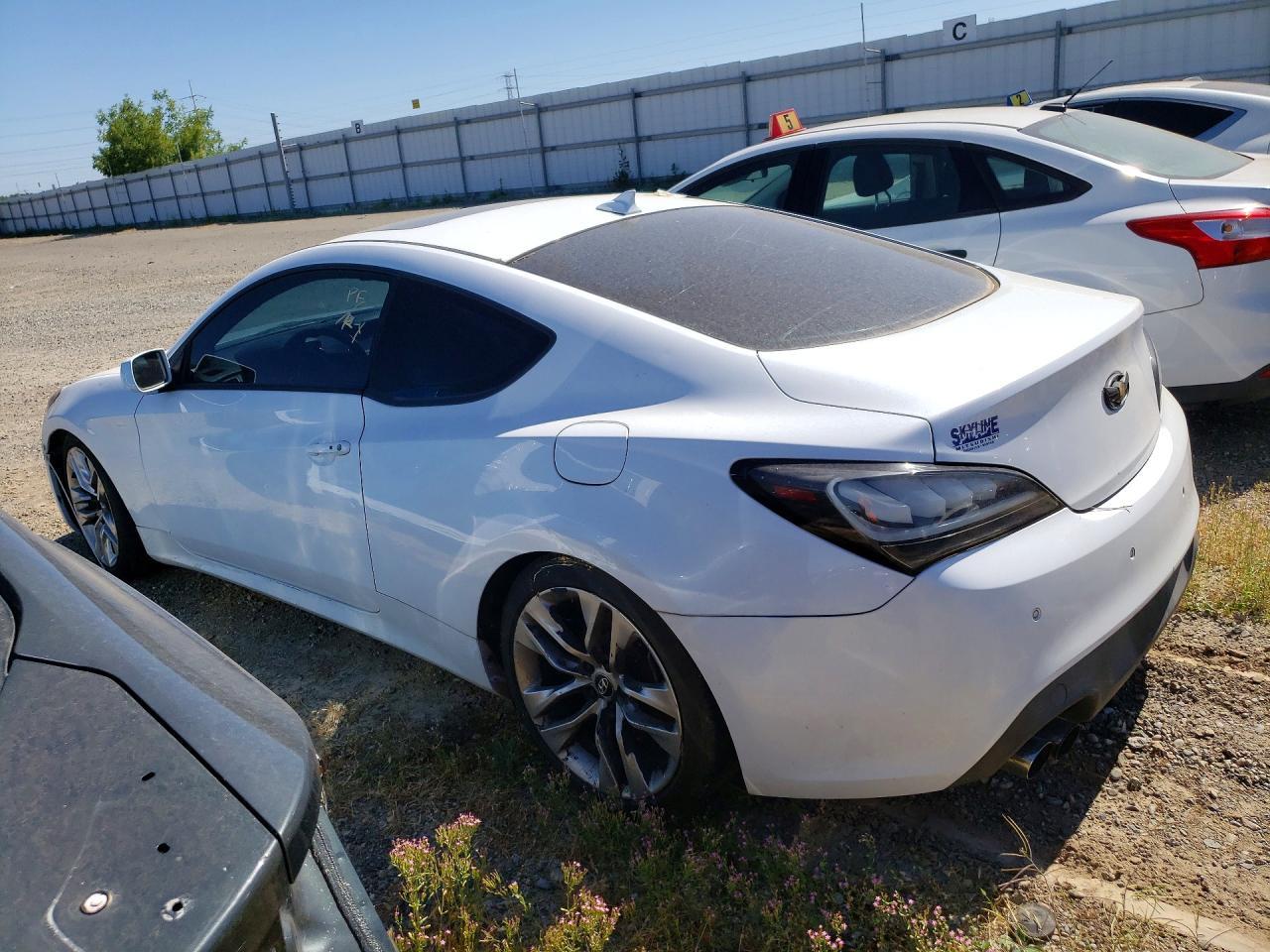 2014 Hyundai Genesis Coupe 2.0T Premium - Image 2