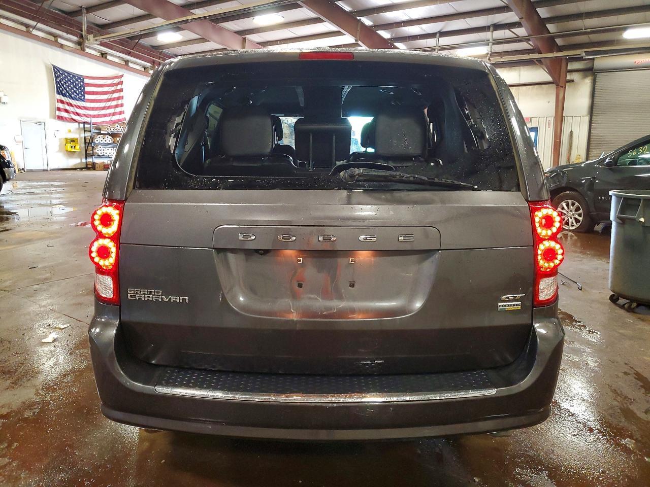 2019 Dodge Grand Caravan Gt - Image 6