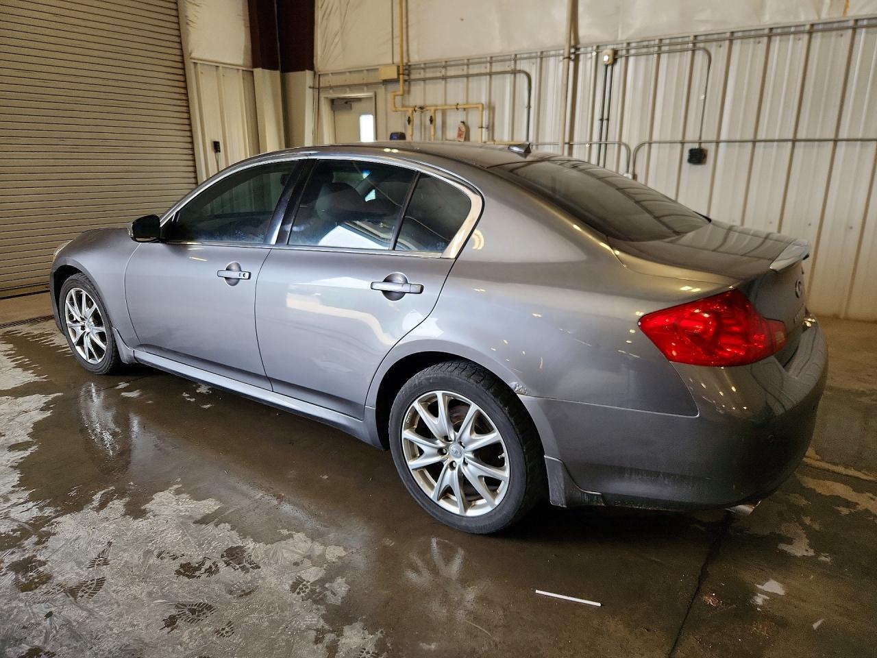 2012 Infiniti G37 Base - Фото 2