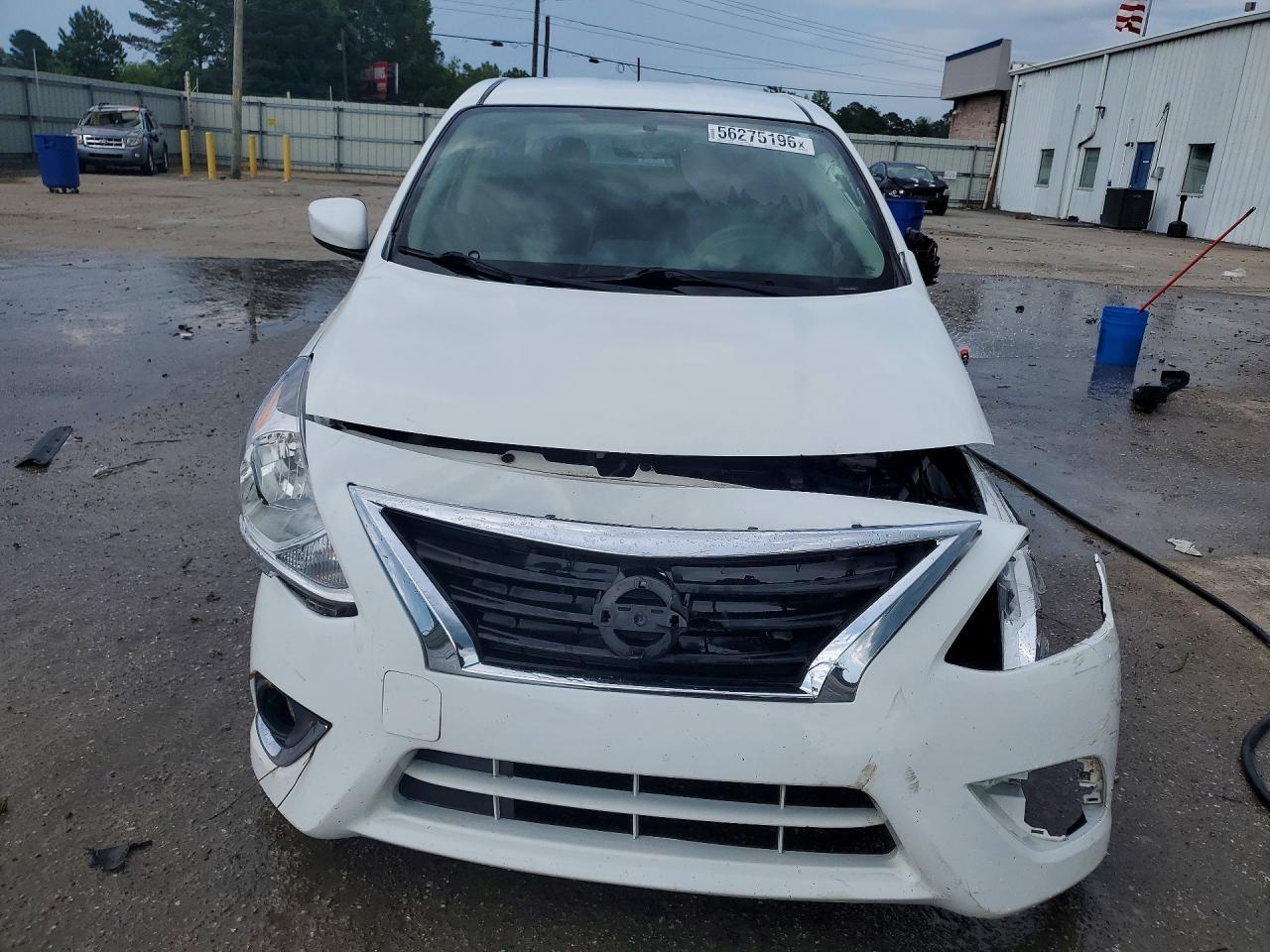 2019 Nissan Versa Sv - Image 5