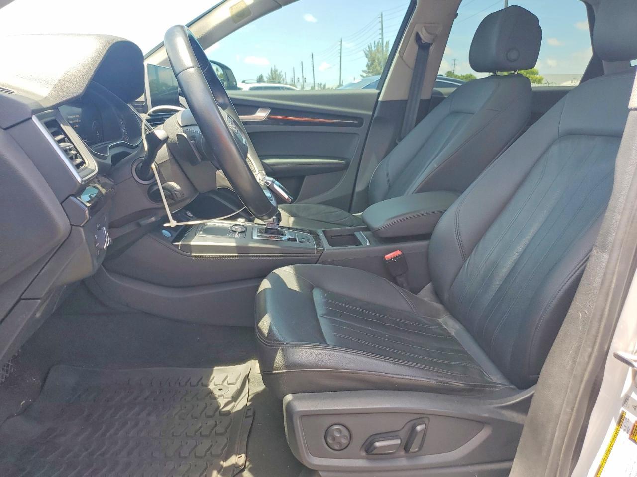 2020 Audi Q5 Premium Plus - Фото 7