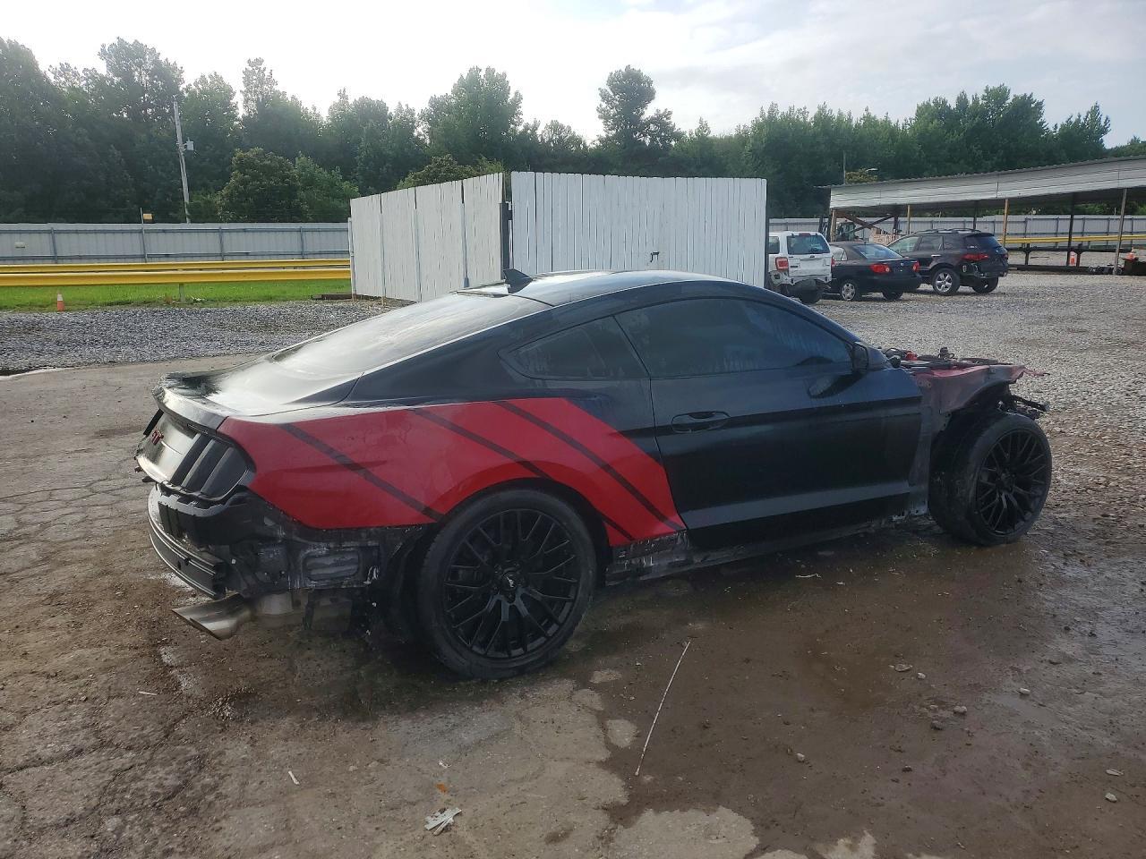 2021 Ford Mustang Gt - Фото 3